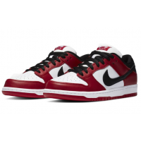 Nike Air Force 1 Staple x Nike SB Dunk Low Chicago